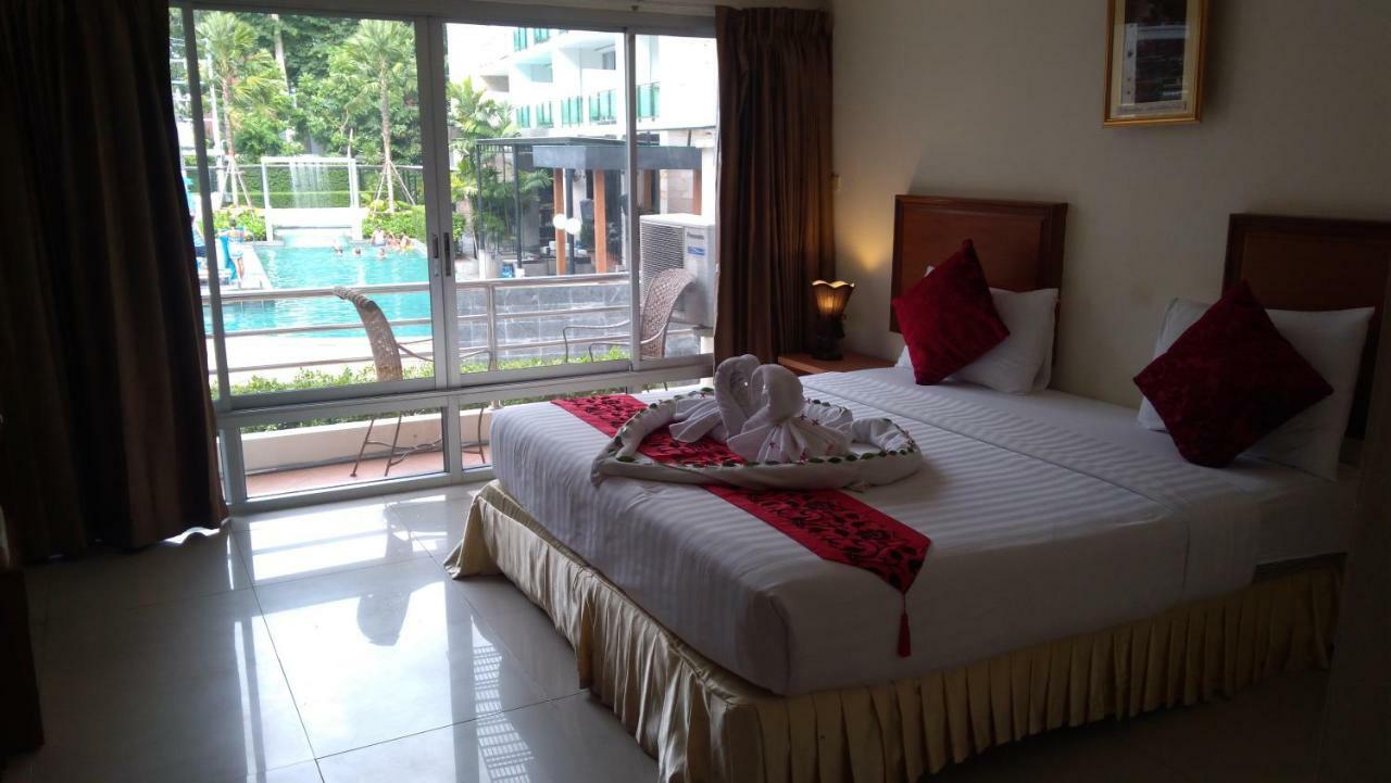 Rajadhani Hotel Pattaya Bagian luar foto